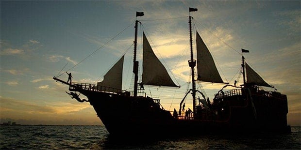 The Black Pearl Pirate Ship - Blog - Pirate Show Cancun