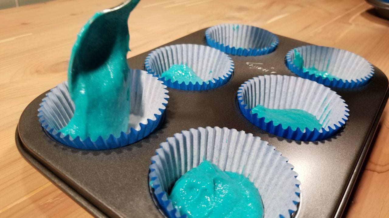 Making blue cupcakes, Crab Cupcakes